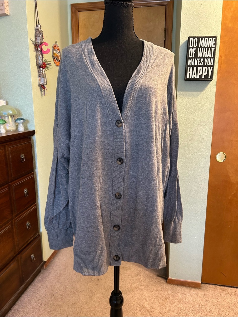 Torrid gray long sleeve button down cardigan sweater lightweight size 4(X)